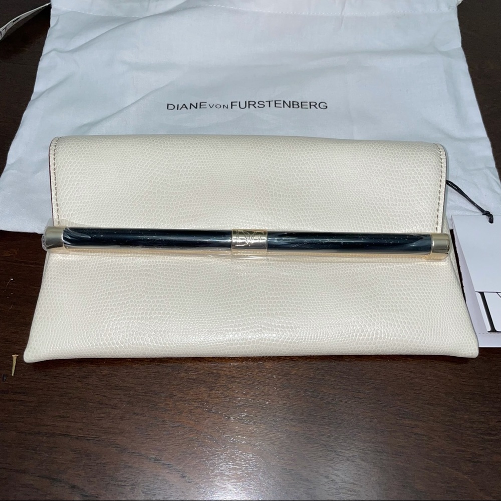 BNWT Diane von Furstenberg envelope purse